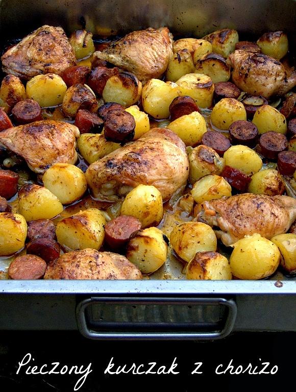 Kurczak pieczony z ziemniakami i chorizo