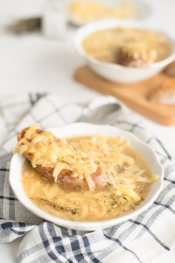 Zupa cebulowa