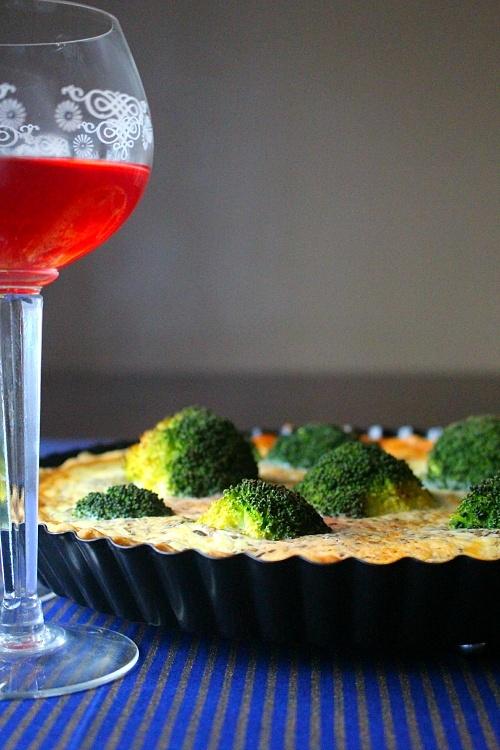 Kolacja walentynkowa z quiche i doborem wina