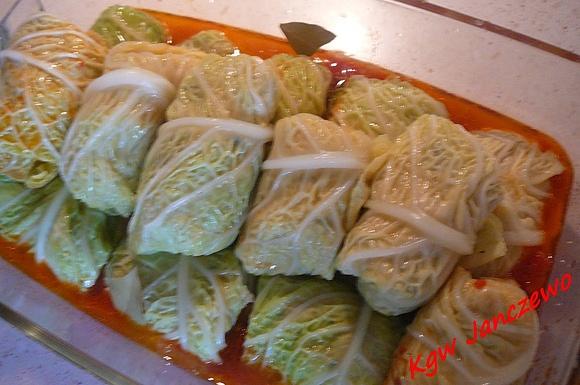 Gołąbki z tartych ziemniaków i kaszą bulgur