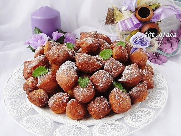 Kwadratowe mini pączki na tłusty czwartek