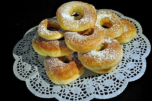 Oponki serowe z nutą pomarańczy