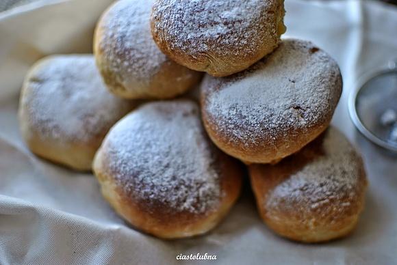 Pszenno-żytnie pieczone pączki