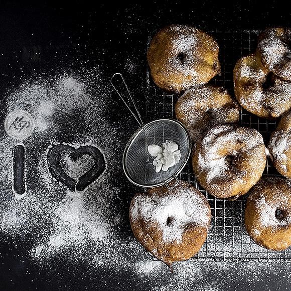 Pączki z jabłkiem i maślanką – tradycyjne racuchy-pączki