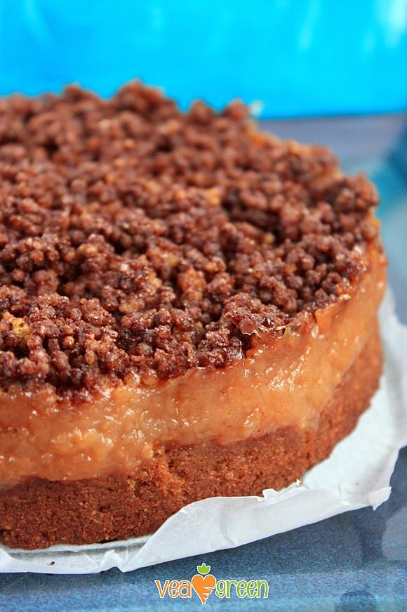 Wegański bezglutenowy czekoladowy jabłecznik z kaszy jaglanej