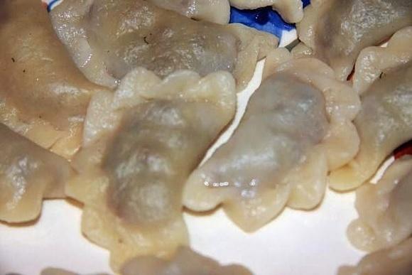 Wegańskie pierogi z soczewicą razowe