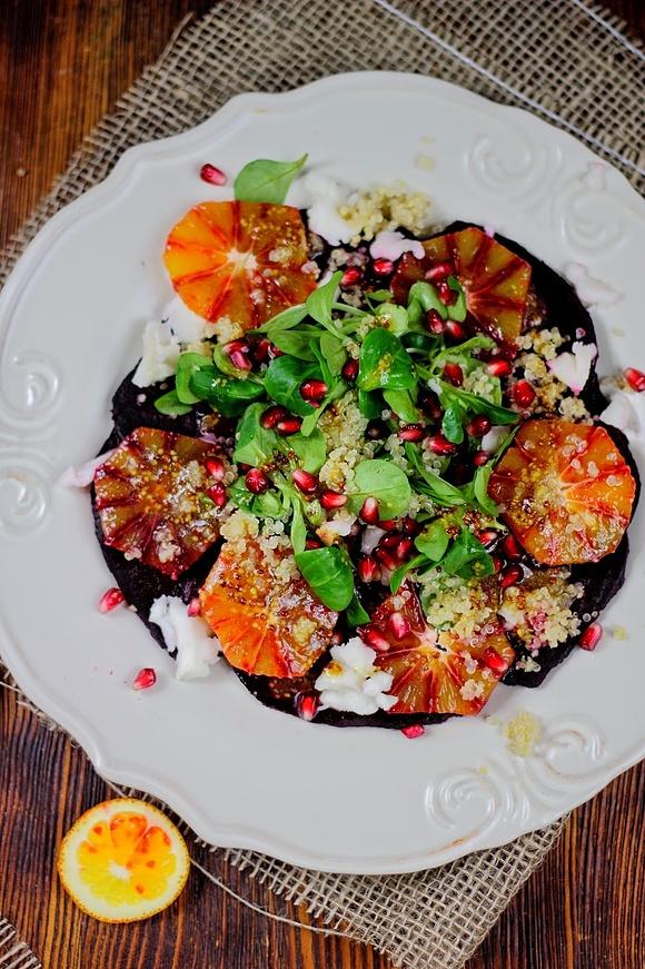 Carpaccio z buraka z komosą ryżową i blood orange