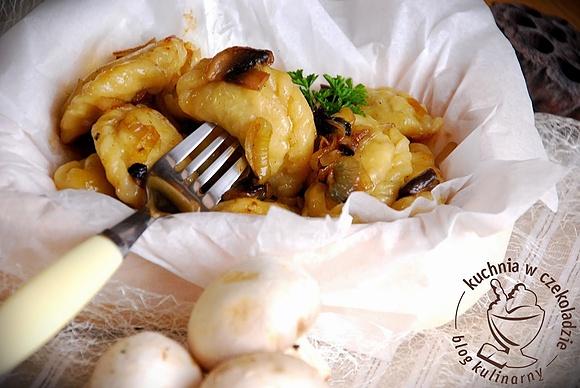 Pierogi ruskie z pieczarkami