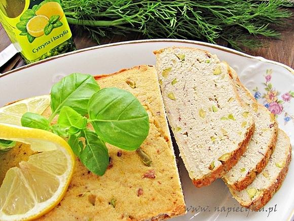 Pasztet drobiowy z pistacjami, cytryną i bazylią