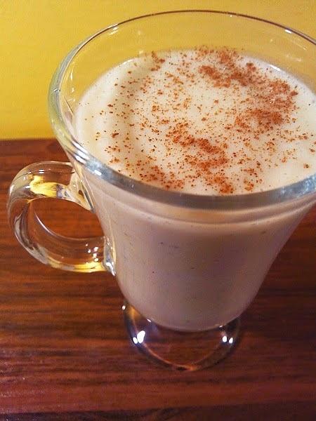 Bananowy koktajl na mleku kokosowym