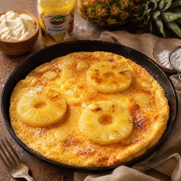 Puszysty podwójnie ananasowy omlet z mascarpone
