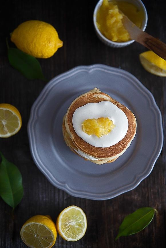 Cytrynowe placuszki z lemon curd