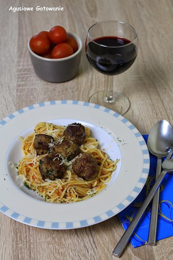 Klopsiki ze spaghetti