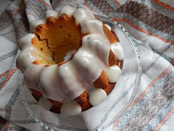 Leniwa babka drożdżowa