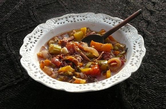 Zimowe leczo z kurczakiem i suszonymi pomidorami