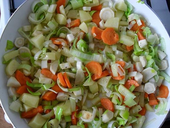 Zupa porowo-ziemniaczana