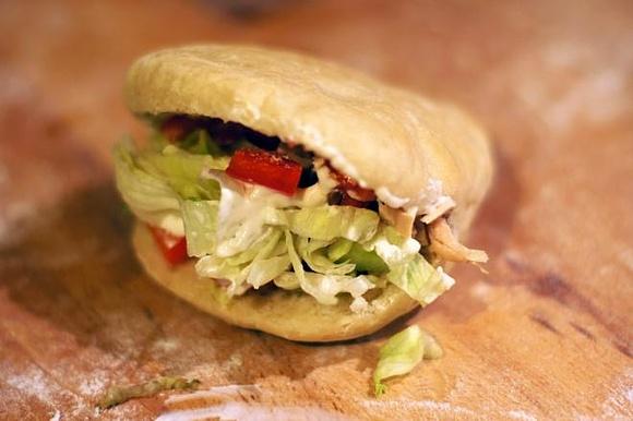 Chlebki pita z nadzieniem