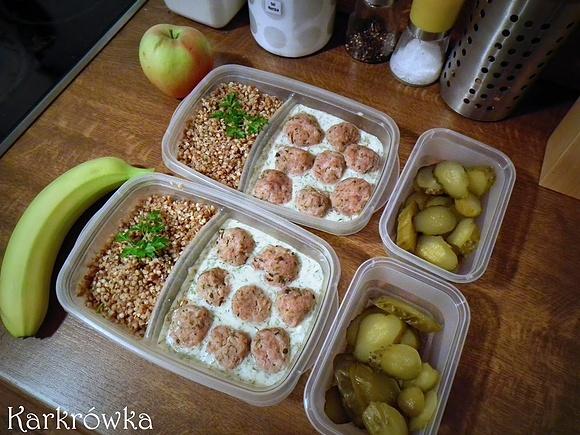 Lunch boxy do pracy - szybkie i łatwe pomysły na lunch