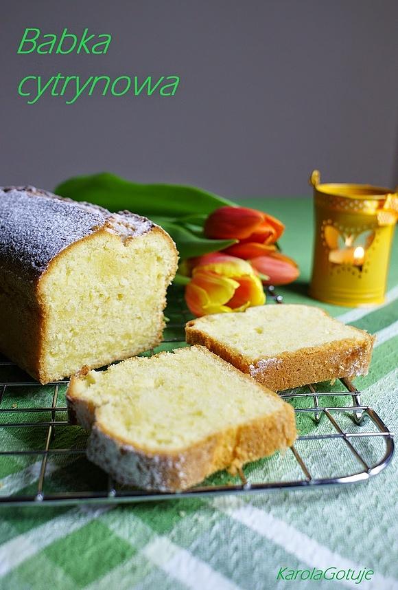 Babka cytrynowa - lekkie i wilgotne wiosenne ciasto na Wielkanoc