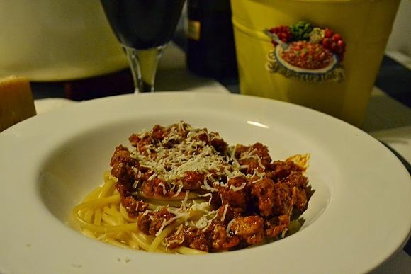 Bucatini z mięsnym ragù