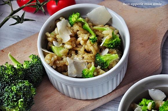 Risotto brokułowe - zdrowe i wiosenne danie