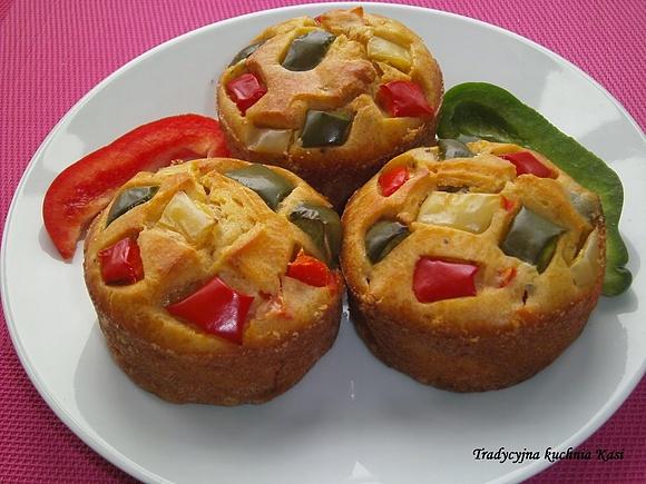 Paprykowe muffinki wytrawne - Przepis na przekąskę imprezową
