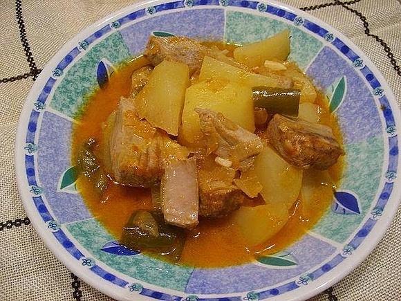 Baskijski gulasz z białego tuńczyka
