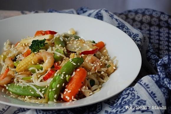 Stir-fry z krewetkami - szybki przepis dla zabieganych