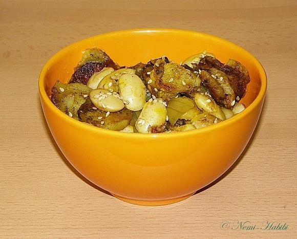 Pakora z ziemniaków i fasoli w curry