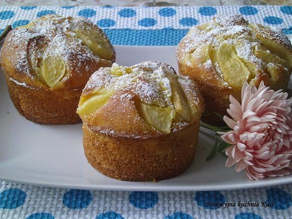 Muffinki z gruszkami