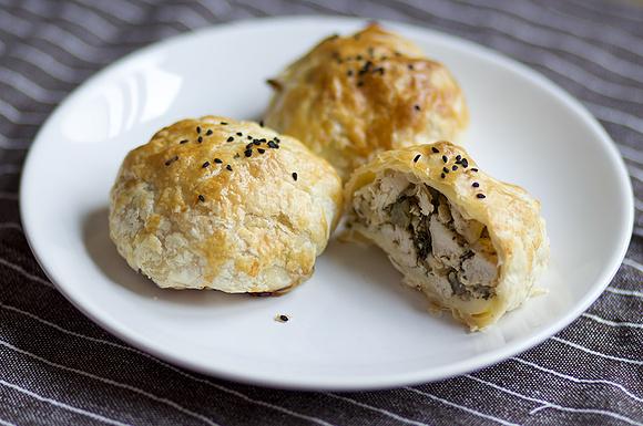 Nadziane kulki z ciasta francuskiego