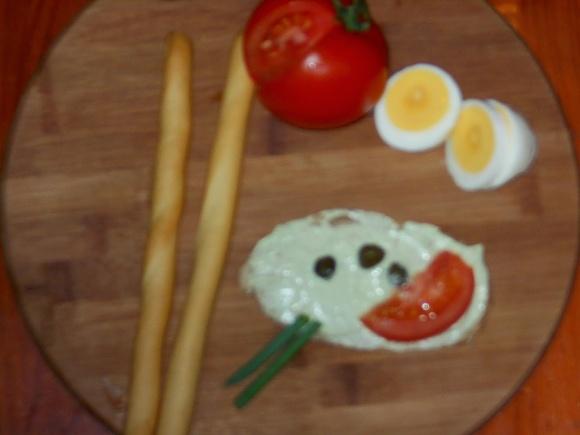 Pasta z awokado kaparami i serem białym