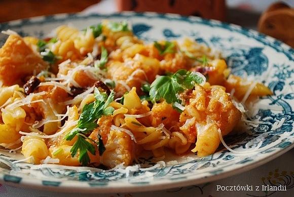 Makaron po sycylijsku z kalafiorem