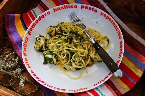 Spaghetti ze szpinakiem i kurczakiem