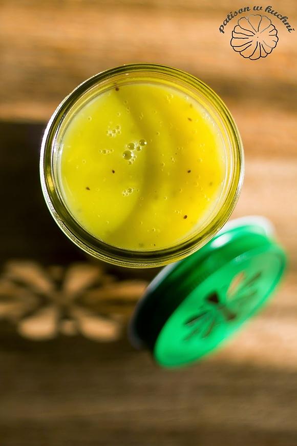 Smoothie pomarańcza kiwi banan