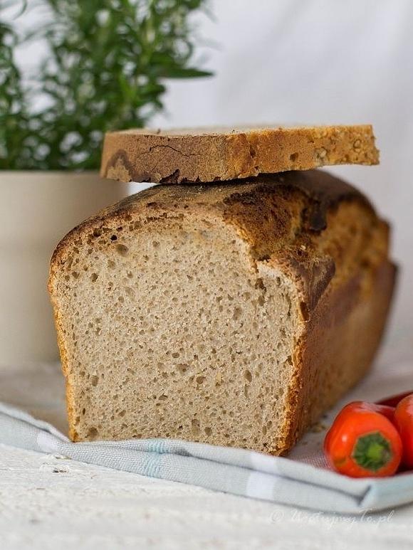 Chleb pszenno-żytny z prażoną mąką