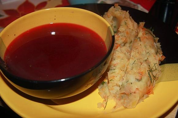 Czysty Barszcz i ziemniaczane puree