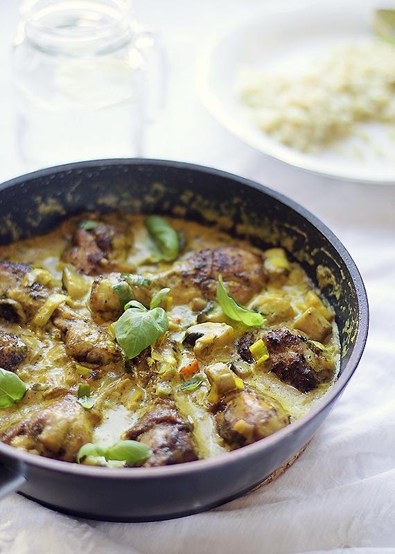 Pałki kurczaka w sosie curry