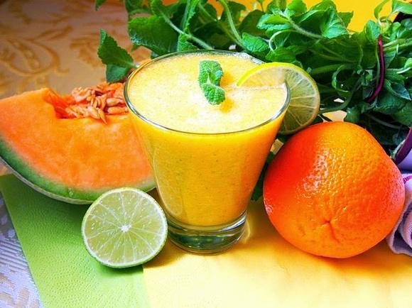Koktajl z melonem i miętą