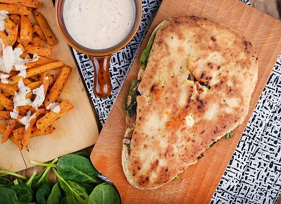 Chleb Naan z dodatkami