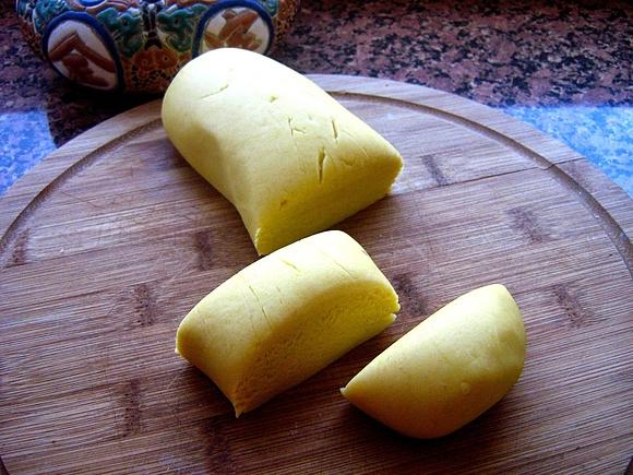 Burrito z wariacjami i sosem żurawinowo-czosnkowym