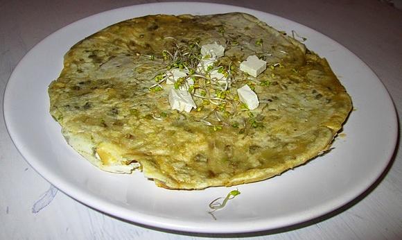 Omlet z tofu i kiełkami brokułów