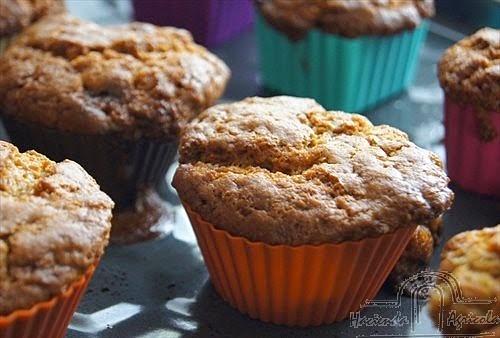 Wegańskie muffiny - przepis na słodkie babeczki bez jajek i mleka