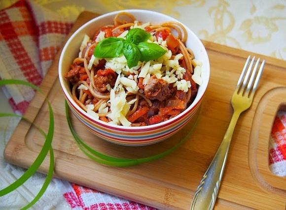 Spaghetti Gordona Ramsay'a z czerwonym winem