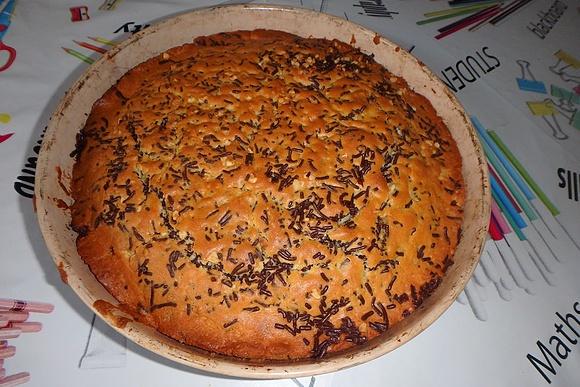 Szybkie ciasto z orzechami i czekoladą
