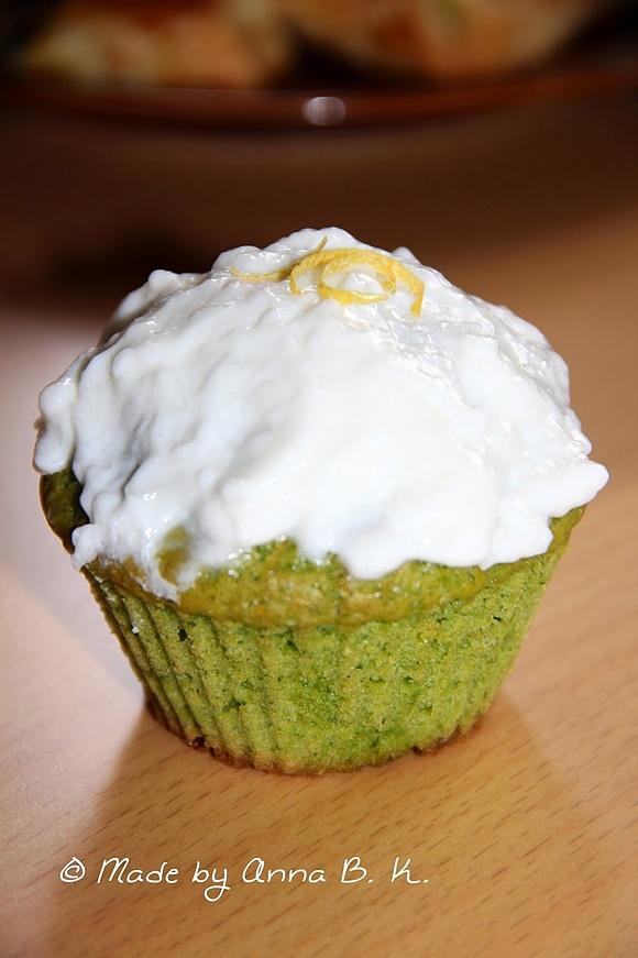 Muffiny ze szpinakiem – zielony wiosenny deser