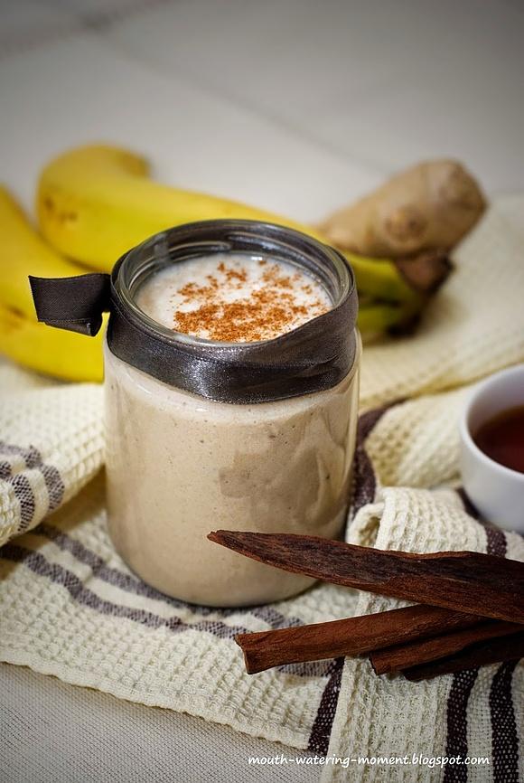 Koktajl bananowy z kurkumą i imbirem