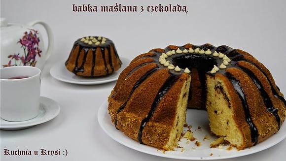 Babka maślana z czekoladą