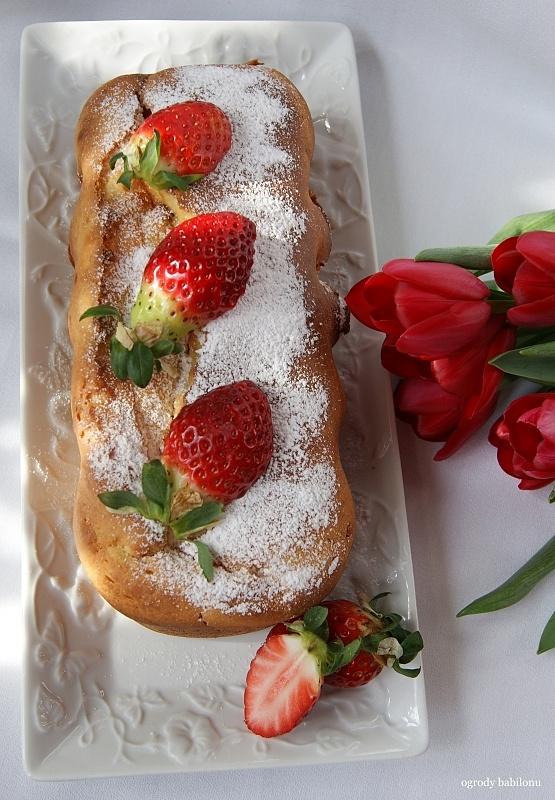 Sardyńska babka z ricottą i cytryną