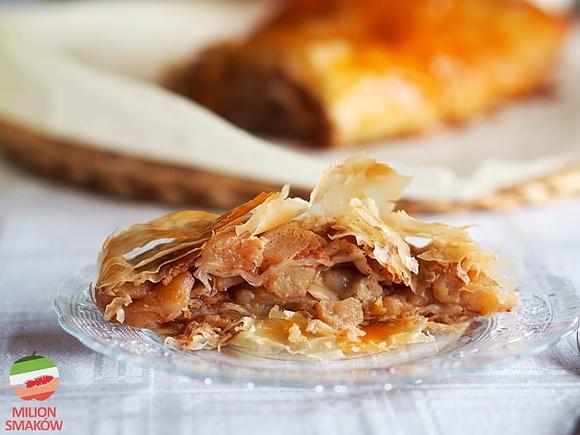Apfelstrudel – austriacki strudel jabłkowy z ciasta filo